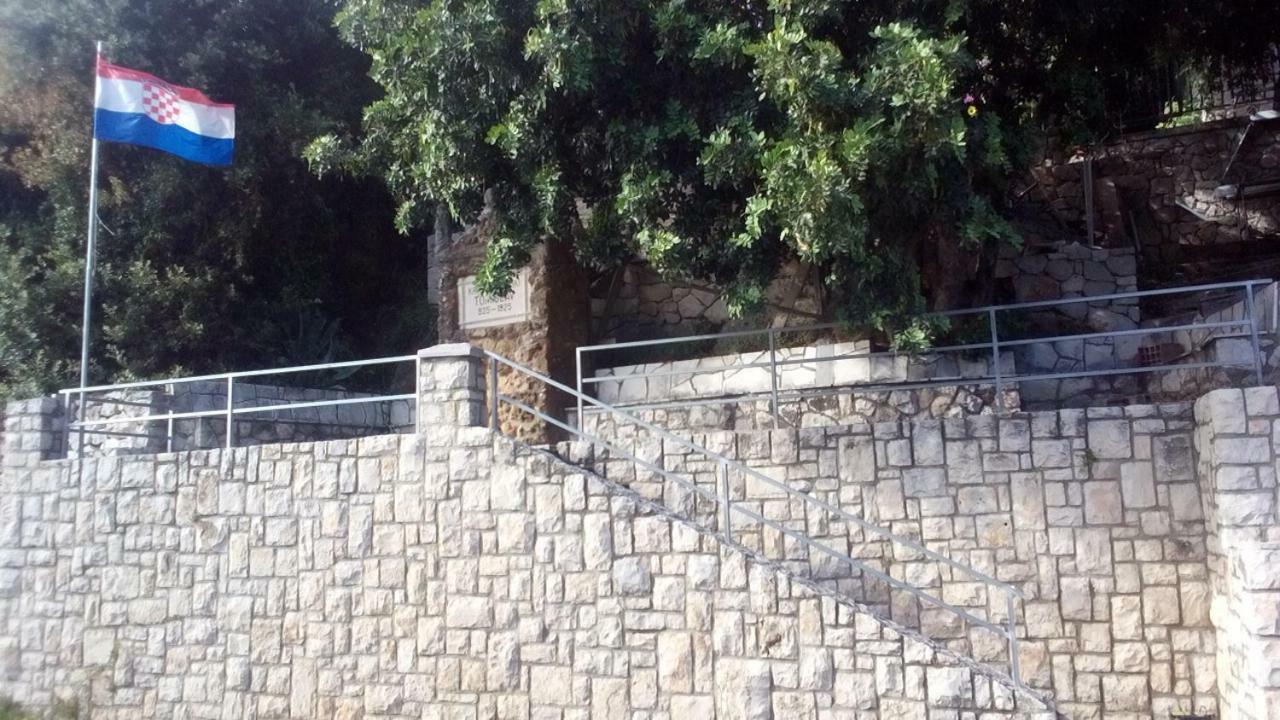 Cottage Melita The Apartment For Animal Lovers Babino Polje Exterior photo